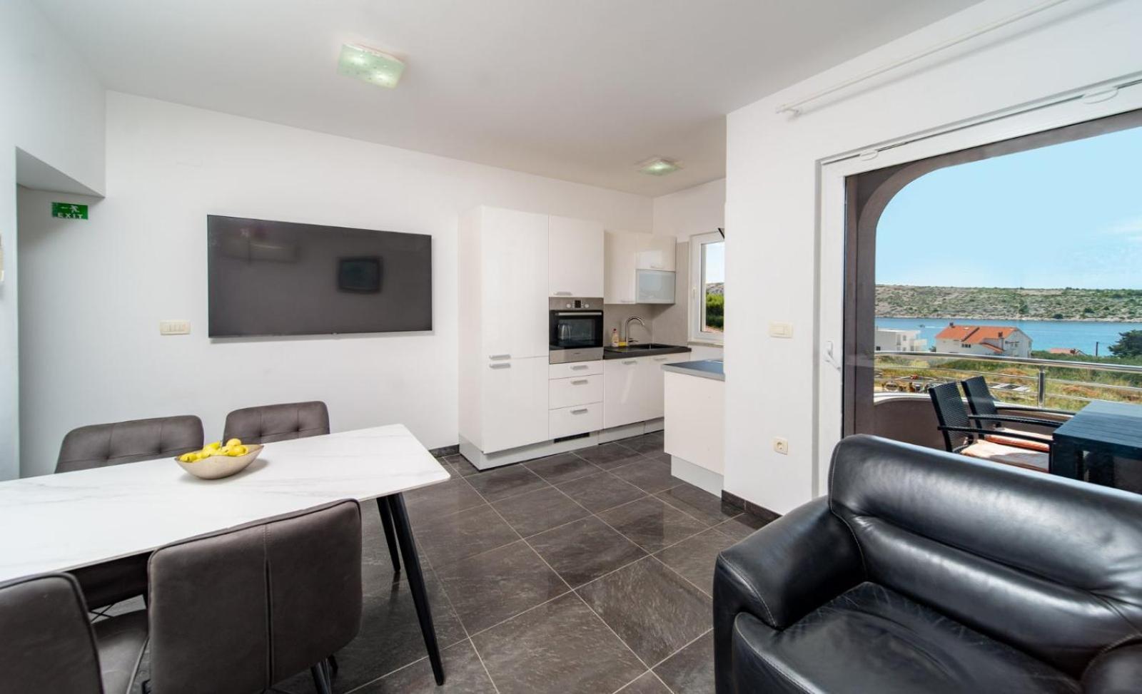 Apartments Host Barbat na Rabu Экстерьер фото