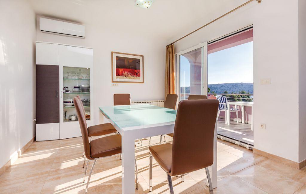 Apartments Host Barbat na Rabu Экстерьер фото