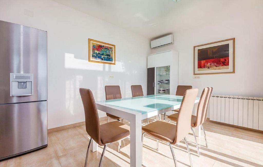 Apartments Host Barbat na Rabu Экстерьер фото