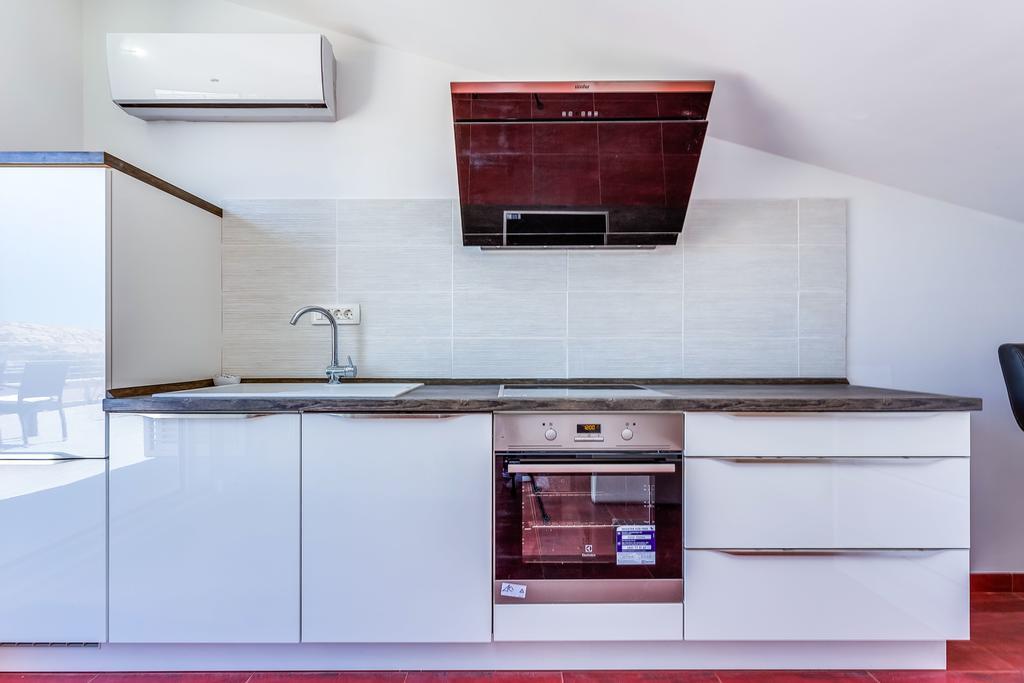 Apartments Host Barbat na Rabu Экстерьер фото
